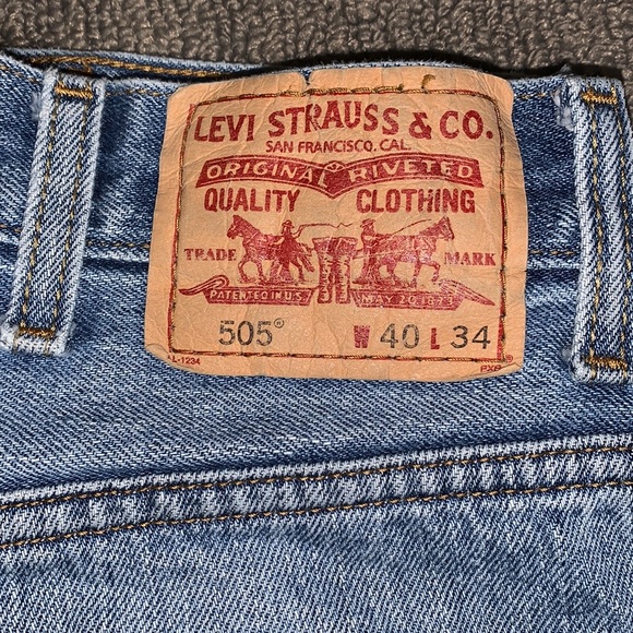 LEVI’S 505 LIGHT WASH JEANS • W40 L34 - Picture 4 of 4